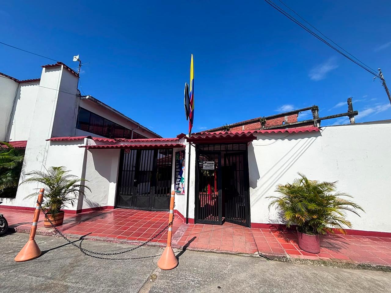 Fachada de la sede principal del colegio
